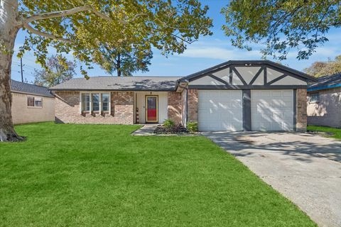 Photo of 11207 Rousseau Drive, Houston, TX 77065 (MLS # 17292990)