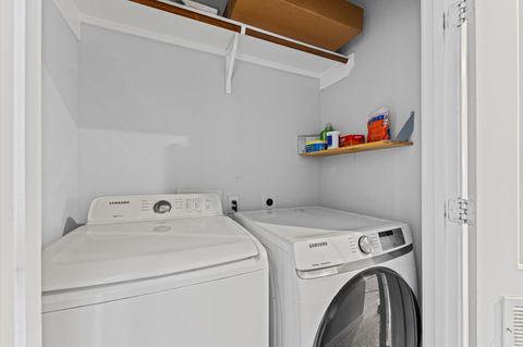 Tiny photo for 5705 Petty Street #A, Houston, TX 77007 (MLS # 11869701)