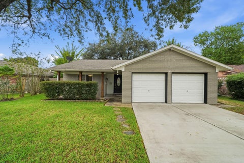 Photo of 5208 Cunningham Drive, Pearland, TX 77581 (MLS # 5409684)