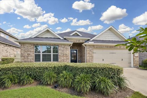 Photo of 9830 N Goshawk Trail, Conroe, TX 77385 (MLS # 95470974)