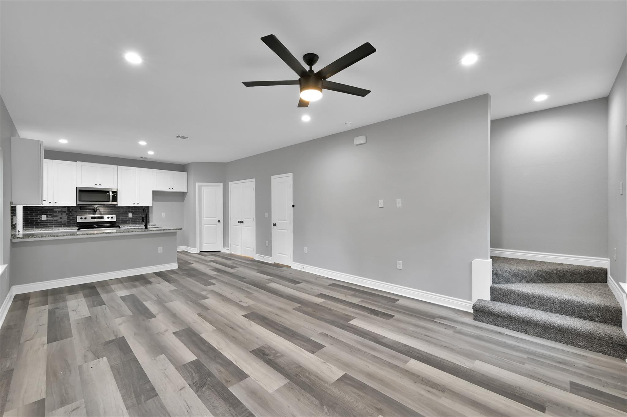 15451 Arrowhead Loop Drive W