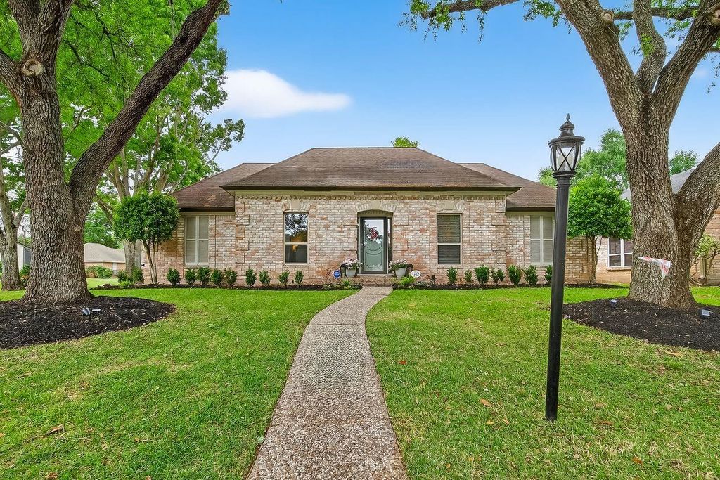 Photo of 3522 Plum Brook Lane, Missouri City, TX 77459 (MLS # 72951817)
