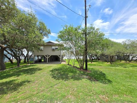 Photo of 2182 W Bayshore Drive, Palacios, TX 77465 (MLS # 37043284)