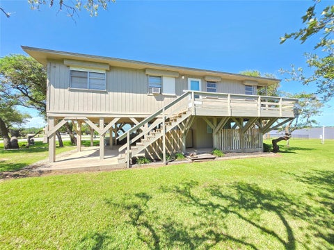 Homes For Sale - 2182 W Bayshore Drive<br/> Palacios, TX 77465