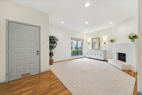 Photo of 1330 Augusta Drive #6, Houston, TX 77057 (MLS # 85259946)