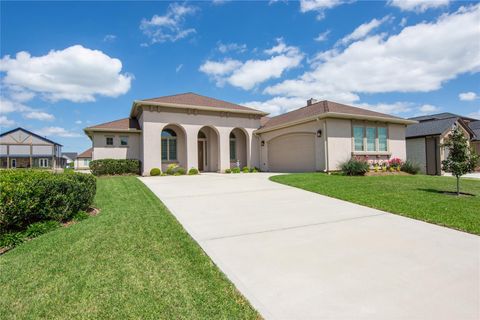 Photo of 12566 St Ann Ct Ct, Willis, TX 77318 (MLS # 16965079)