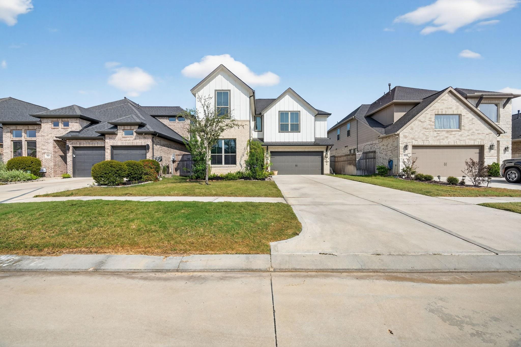 31418 Golden Cliffs Lane