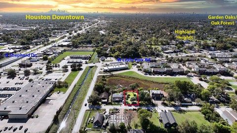 Photo of 757 Lucky Street, Houston, TX 77088 (MLS # 10334635)