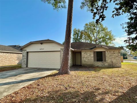 Photo of 16947 Hummingbird, Conroe, TX 77385 (MLS # 14441722)