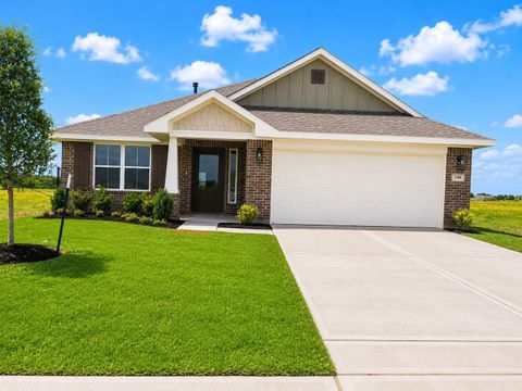 Photo of 2100 Emerald Lake Trail, Dayton, TX 77535 (MLS # 61280906)