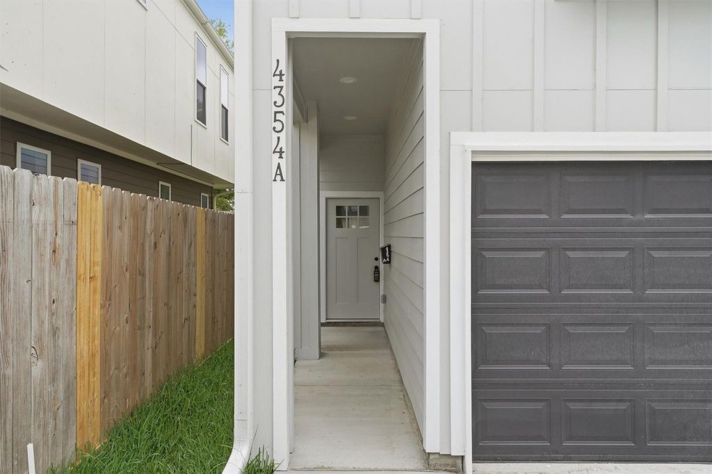 Photo of 4354 Clover Street #A, Houston, TX 77051 (MLS # 34357444)