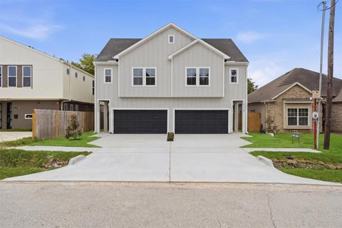 Photo of 4354 Clover Street #A, Houston, TX 77051 (MLS # 34357444)