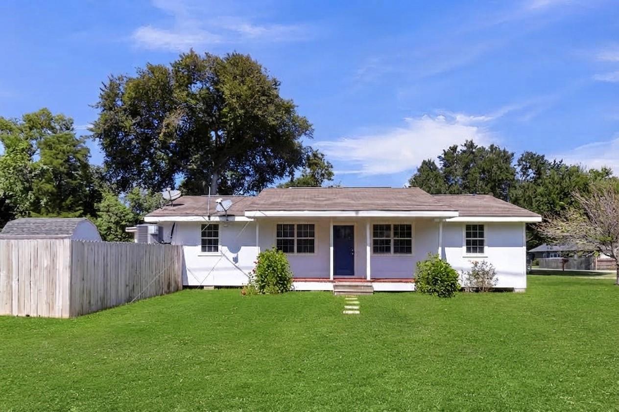 7220 Moore