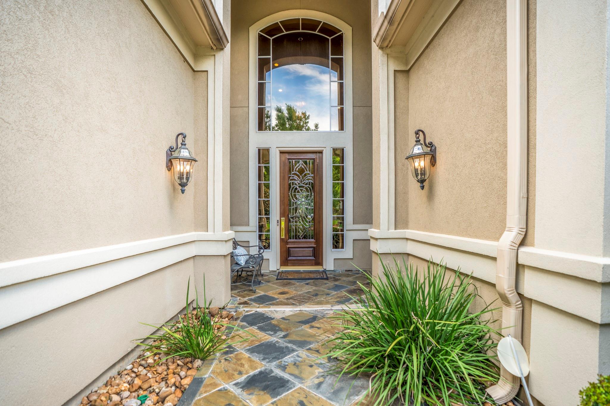 8806 Sterling Gate Circle