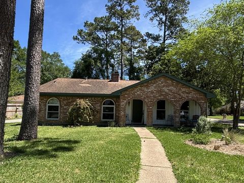 Photo of 3206 Evergreen Glade Drive, Houston, TX 77339 (MLS # 21082790)