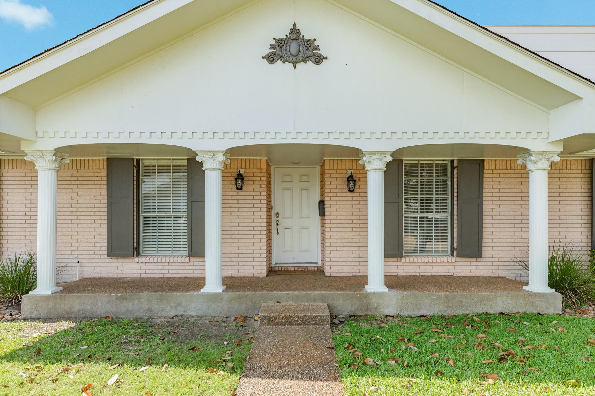 47 Adler Circle