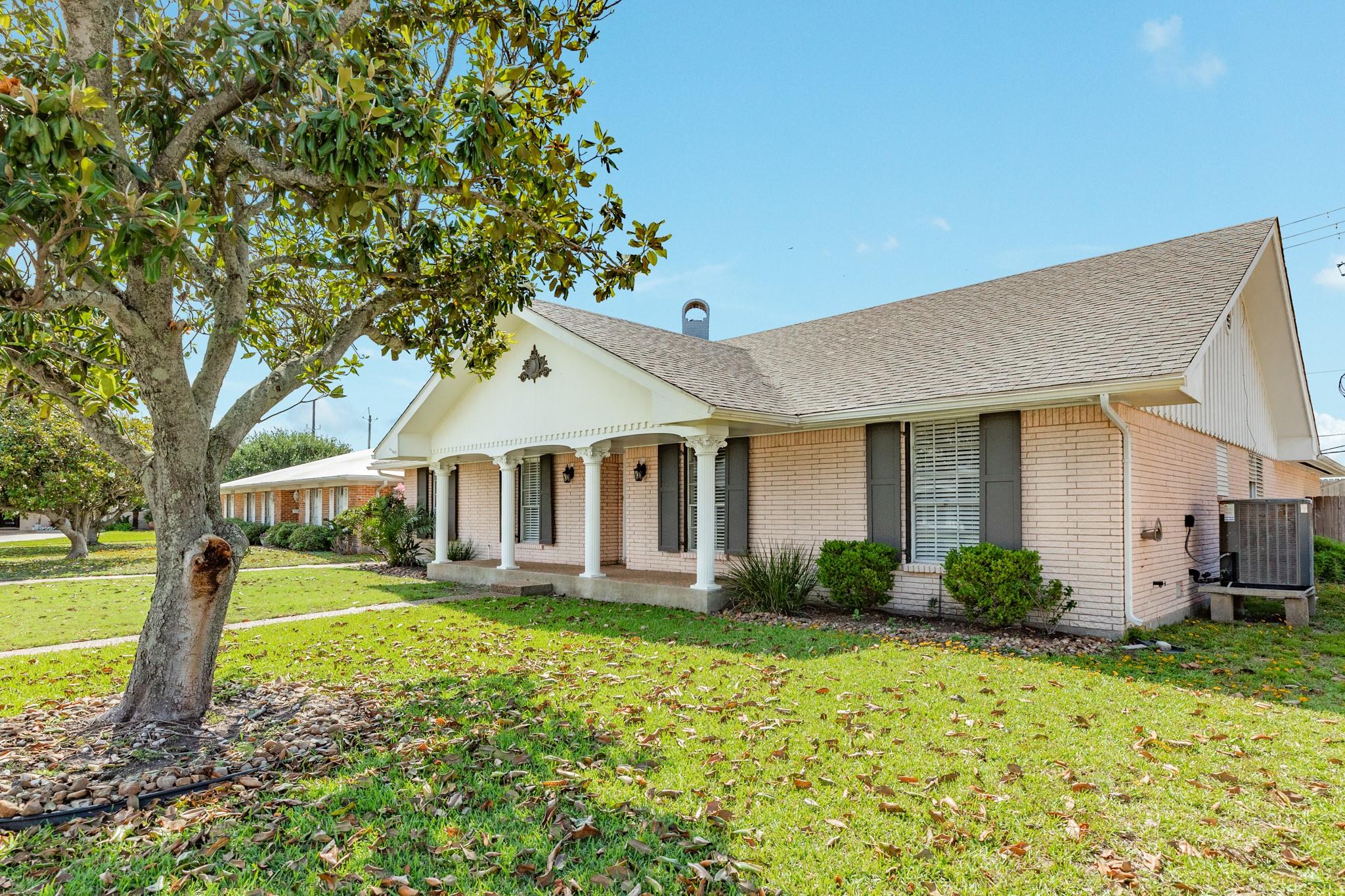 47 Adler Circle