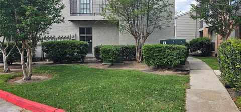 Photo of 17401 Red Oak Drive #85, Houston, TX 77090 (MLS # 39646294)