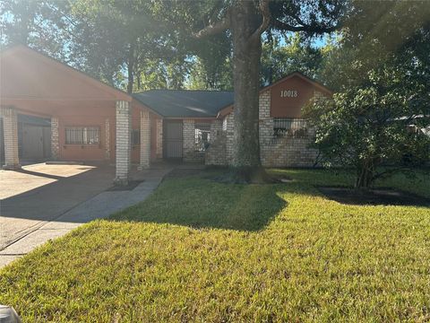 Photo of 10018 Valley Wind Drive, Houston, TX 77078 (MLS # 71093365)