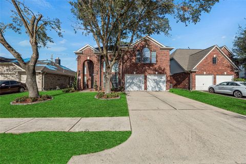 Apartment For Sale - 11023 Barker Grove Lane<br/> Cypress, TX 77433