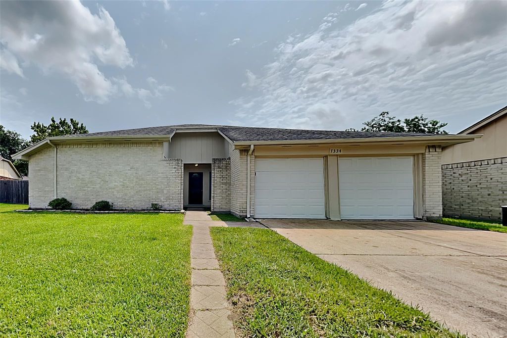 Photo of 7334 Skybright Lane, Houston, TX 77095 (MLS # 89023326)