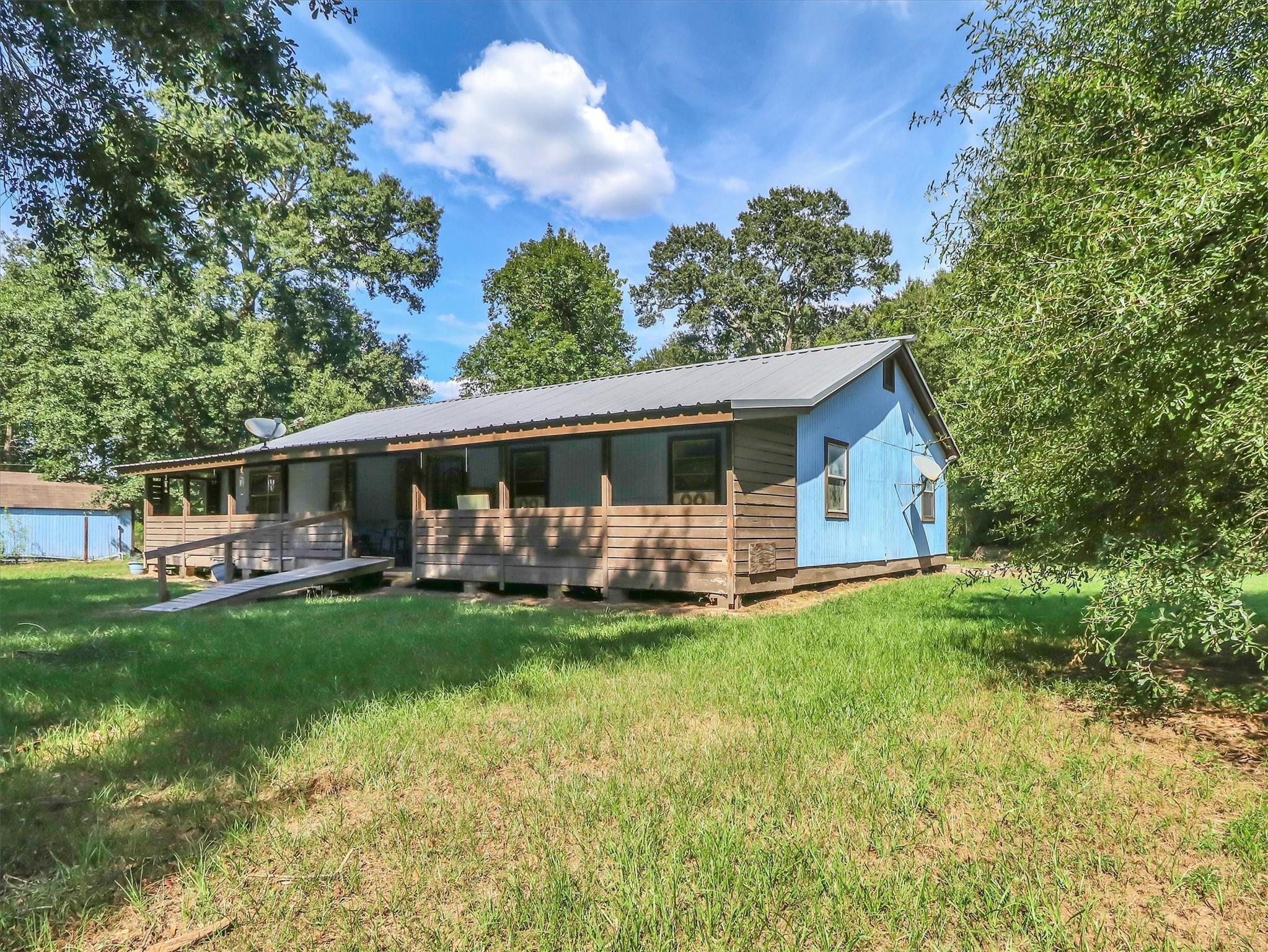 253 Road 3800 N