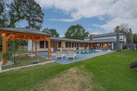 Photo of 218 Beaumont Drive, Magnolia, TX 77354 (MLS # 57861728)