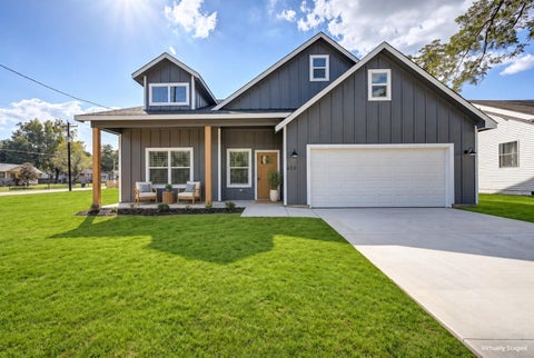 Photo of 630 Charter Street, Columbus, TX 78934 (MLS # 39767688)