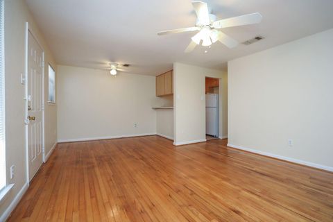 Photo of 1620 Hawthorne Street #5, Houston, TX 77006 (MLS # 97477427)