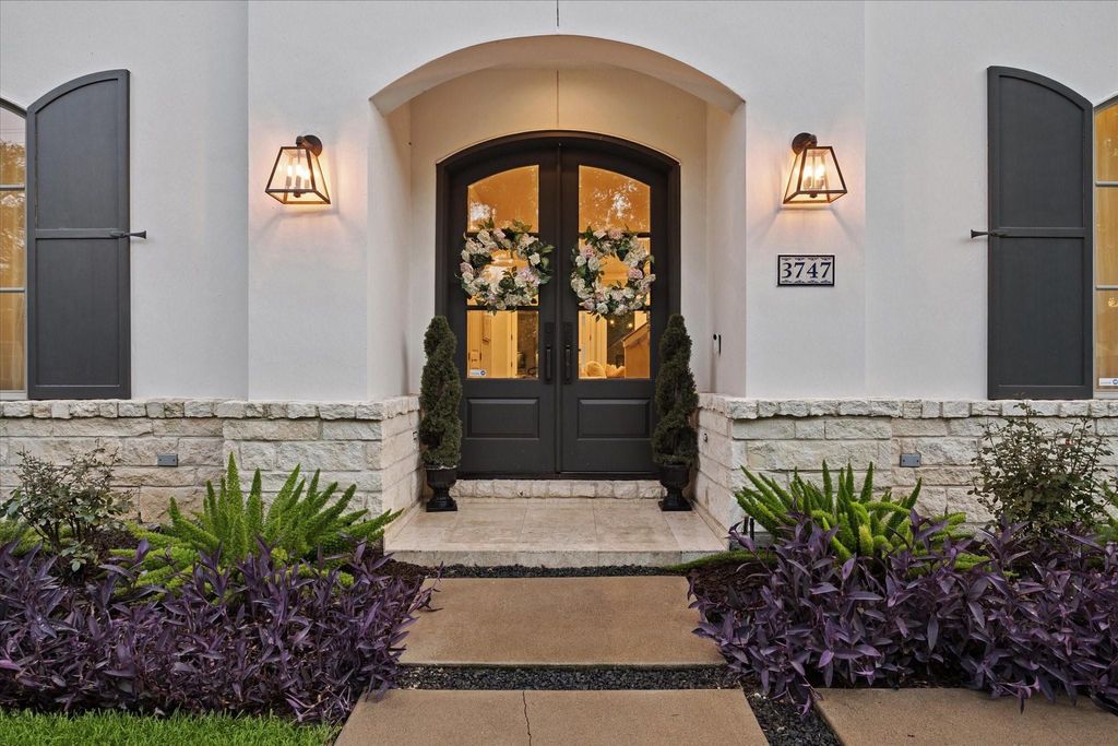 Photo of 3747 Childress Street, Houston, TX 77005 (MLS # 94669211)