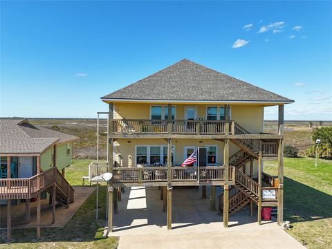 Homes For Sale - 521 Beachfront Drive<br/> Matagorda, TX 77457