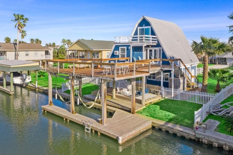 Photo of 16610 Nassau Way, Galveston, TX 77554 (MLS # 8006809)