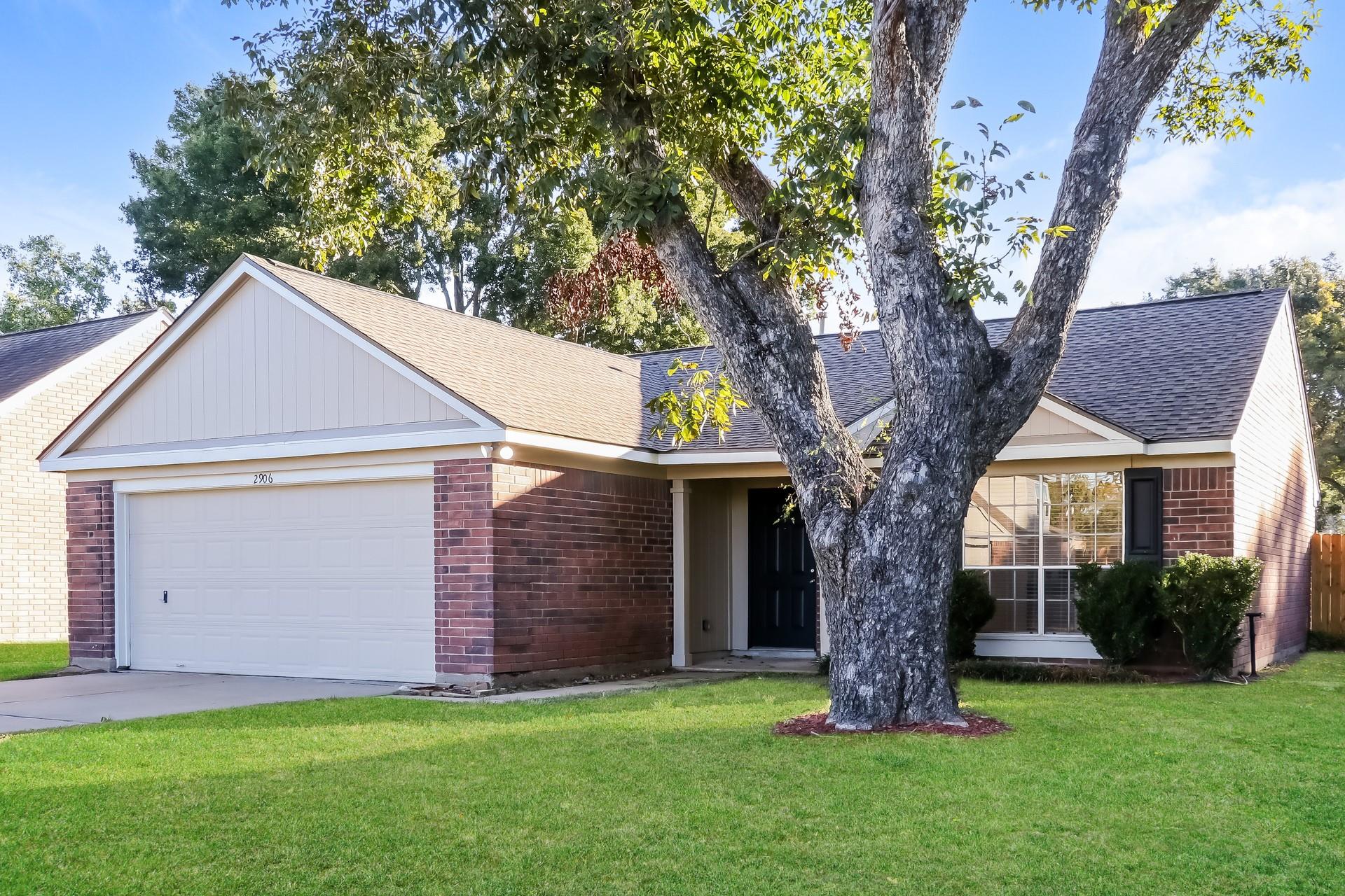 2906 Fort Stockton Drive