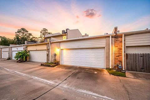 Tiny photo for 1746 S Gessner Road, Houston, TX 77063 (MLS # 21693846)