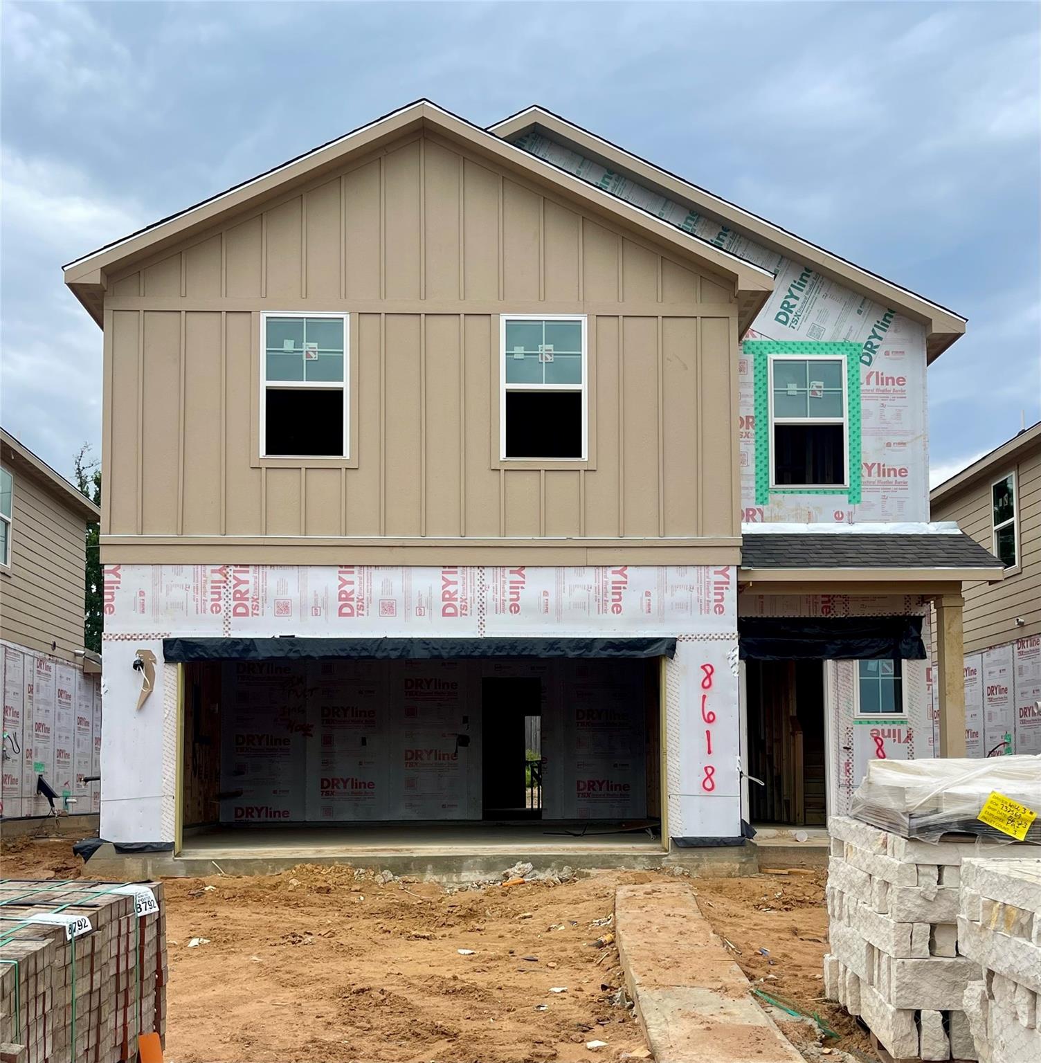 8618 Blueberry Ash Street