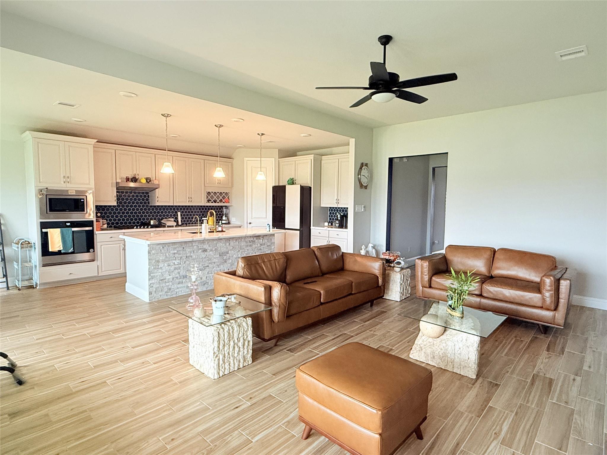 5202 Mulberry Thicket Trail