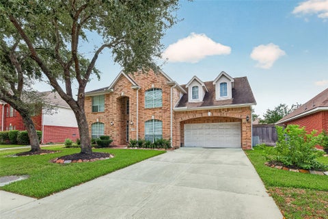 Homes For Rent - 11314 Bucks Bridge Lane<br/> Sugar Land, TX 77498
