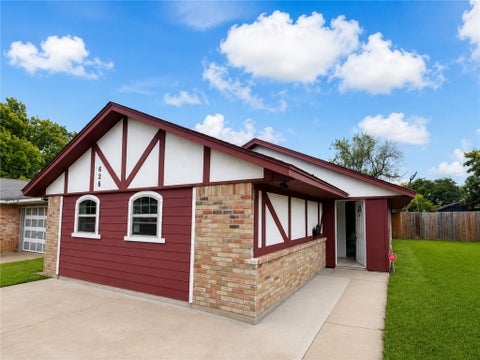 Photo of 626 12th Street N, La Porte, TX 77571 (MLS # 9476374)