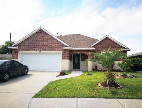 Photo of 5510 Teakwood Drive, Galveston, TX 77551 (MLS # 72254833)