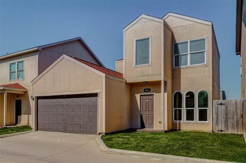 Photo of 8622 Torcello Street, Houston, TX 77031 (MLS # 45167007)
