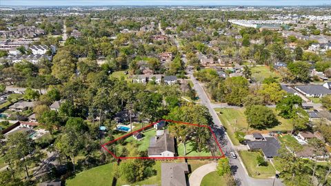 Photo of 1829 Campbell Road, Houston, TX 77080 (MLS # 4007097)