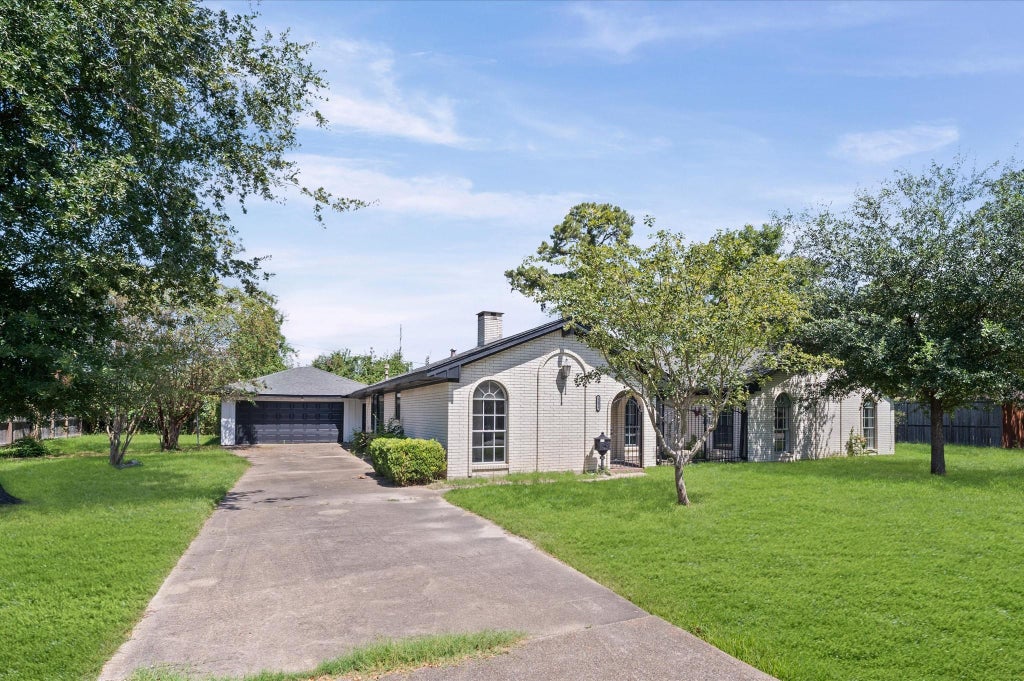 Photo of 1238 Del Norte Street, Houston, TX 77018 (MLS # 78464894)