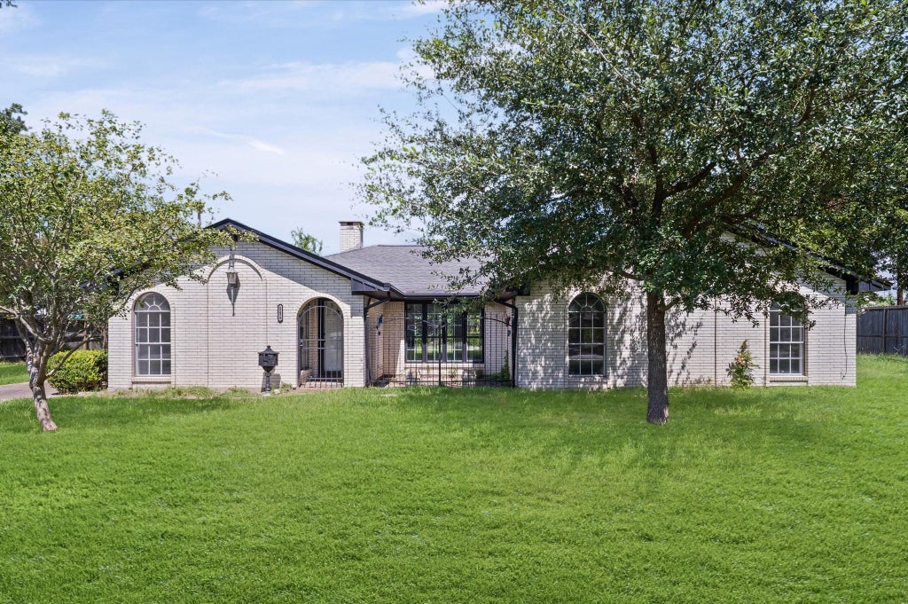Photo of 1238 Del Norte Street, Houston, TX 77018 (MLS # 78464894)