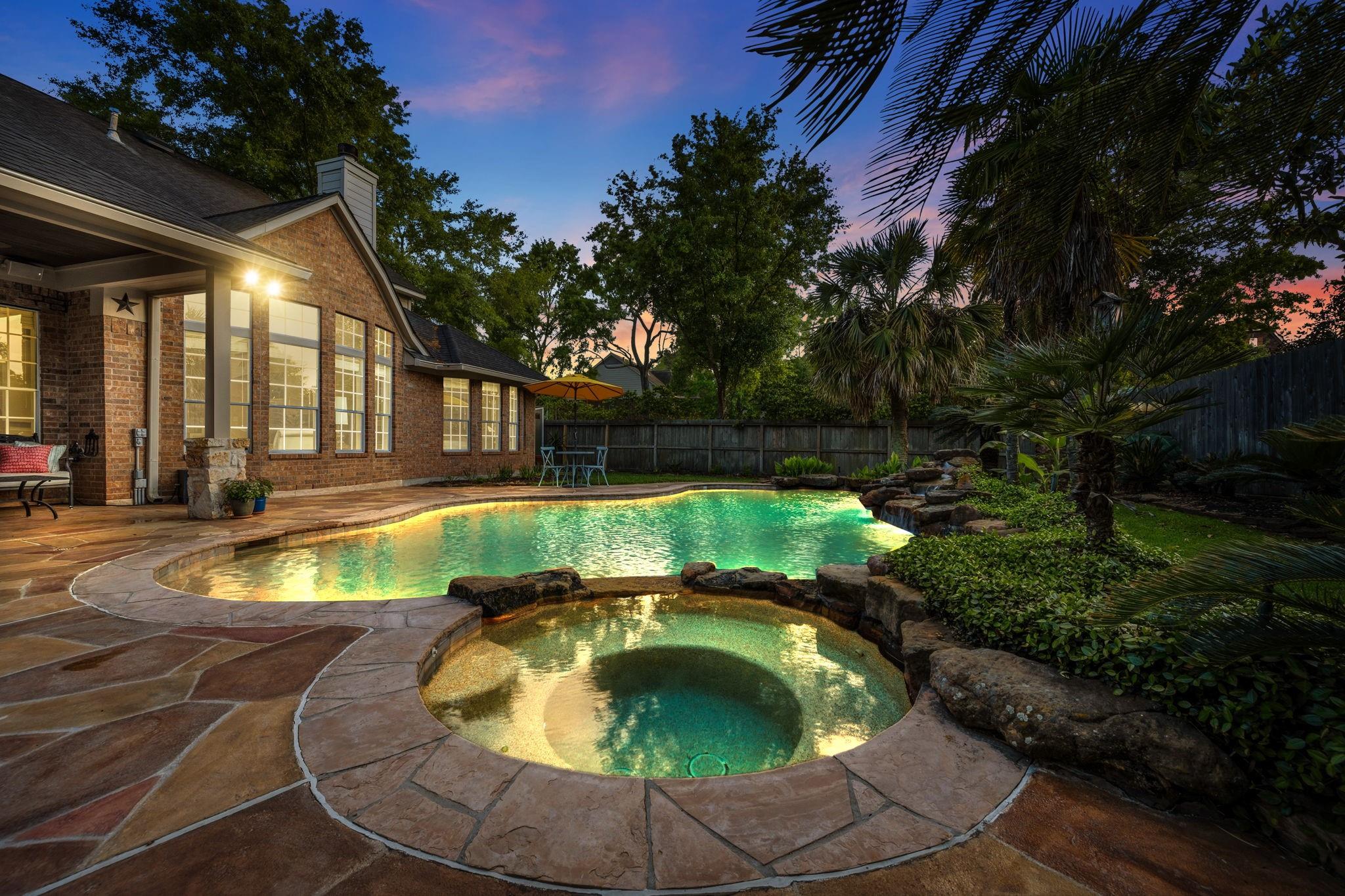 2439 Riverway Oak Drive