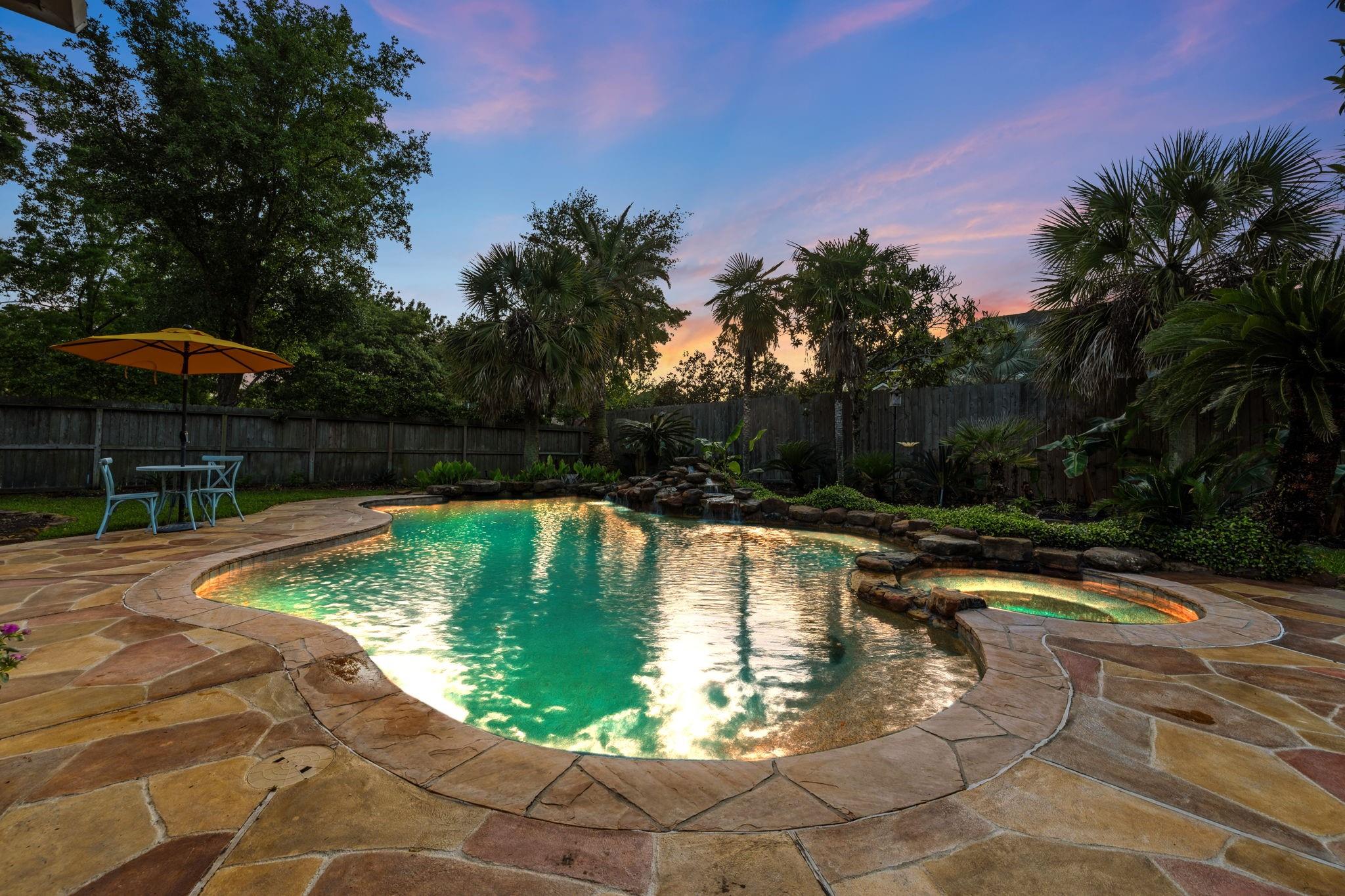 2439 Riverway Oak Drive