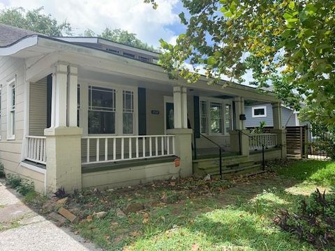 Photo of 4512 Walker Street, Houston, TX 77023 (MLS # 79625679)