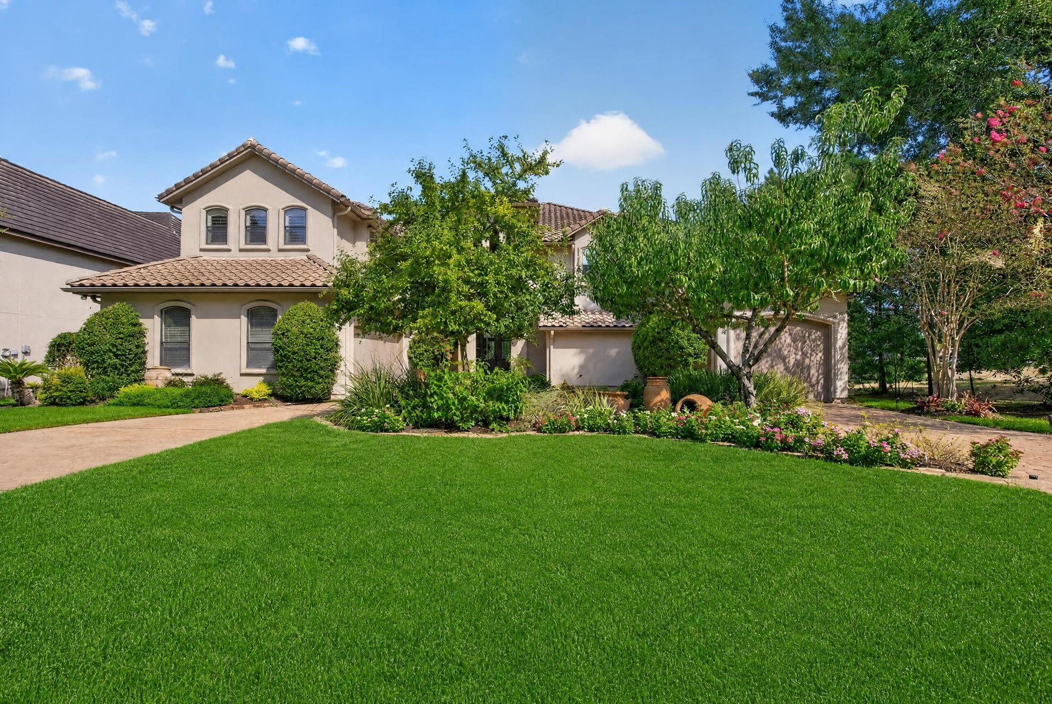 28560 Oaks On The Water