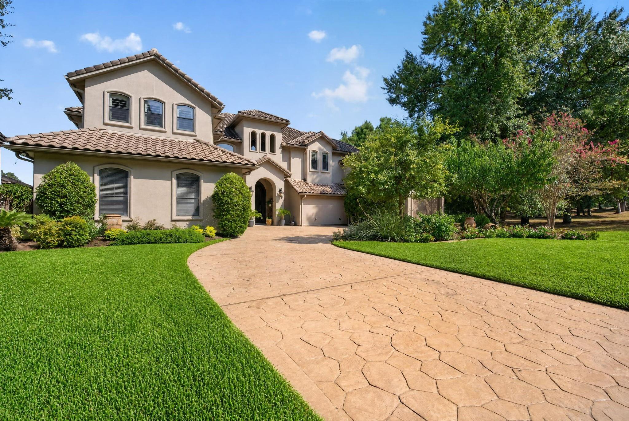 28560 Oaks On The Water