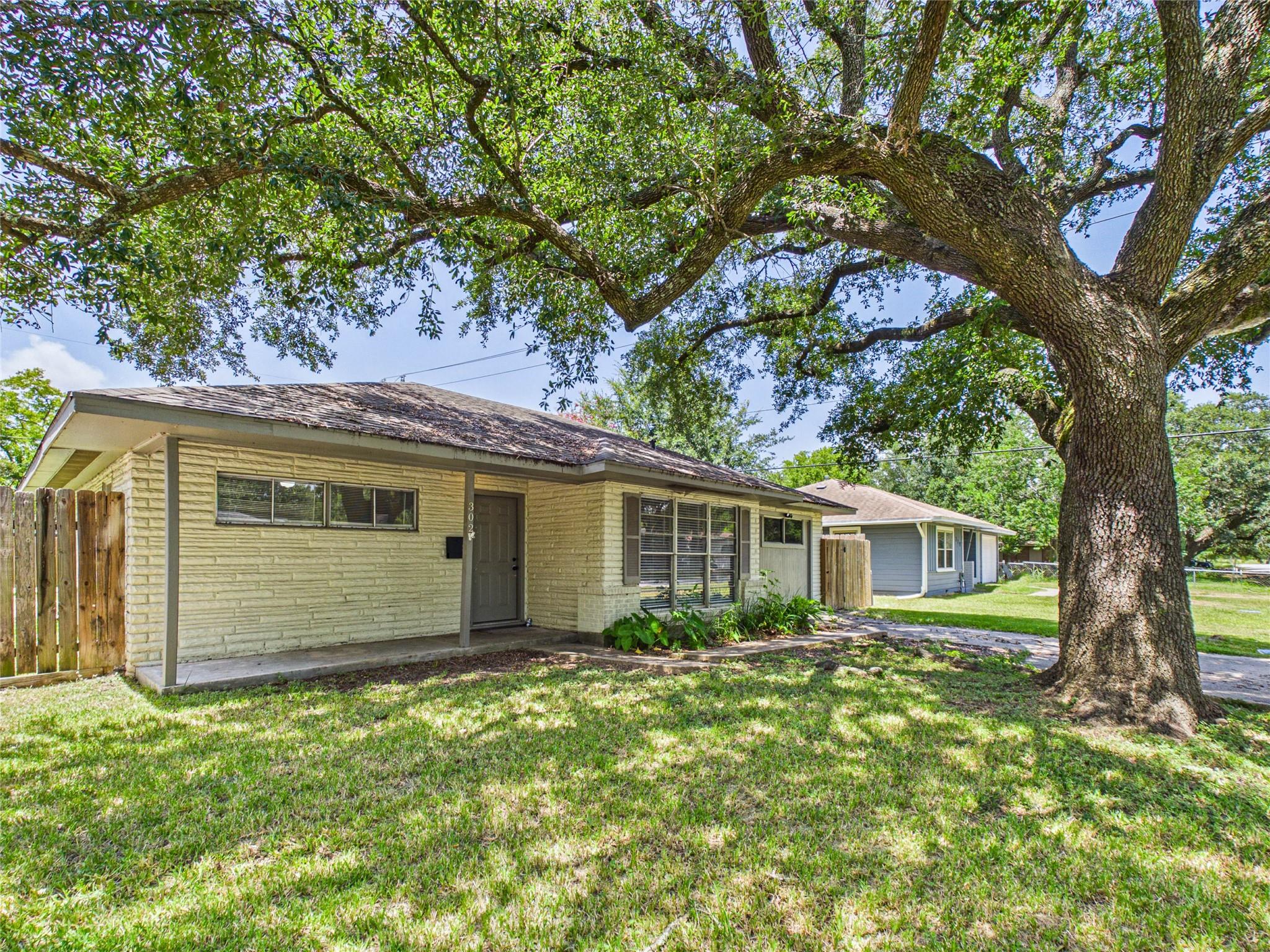 302 Sycamore Drive