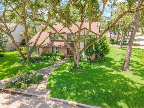 Photo of 10902 Brentway Drive, Houston, TX 77070 (MLS # 80089169)